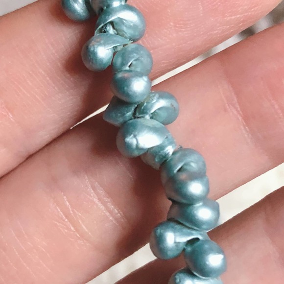 Vintage Jewelry Light Blue Long Mini Shell Lei Necklace - Picture 4 of 6